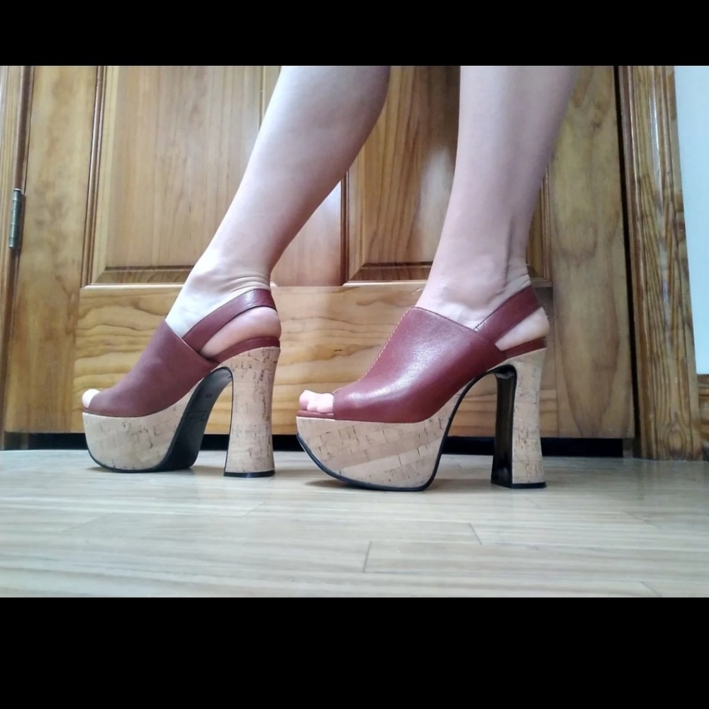 Chloe_ platform sandal resell